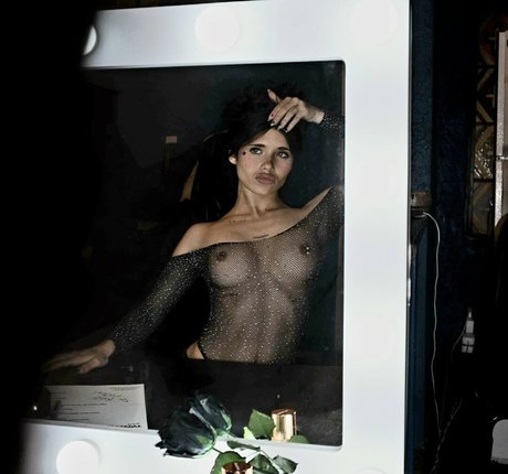 Nessa Barrett naked model img