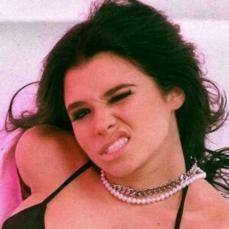 Nessa Barrett xxx model pics