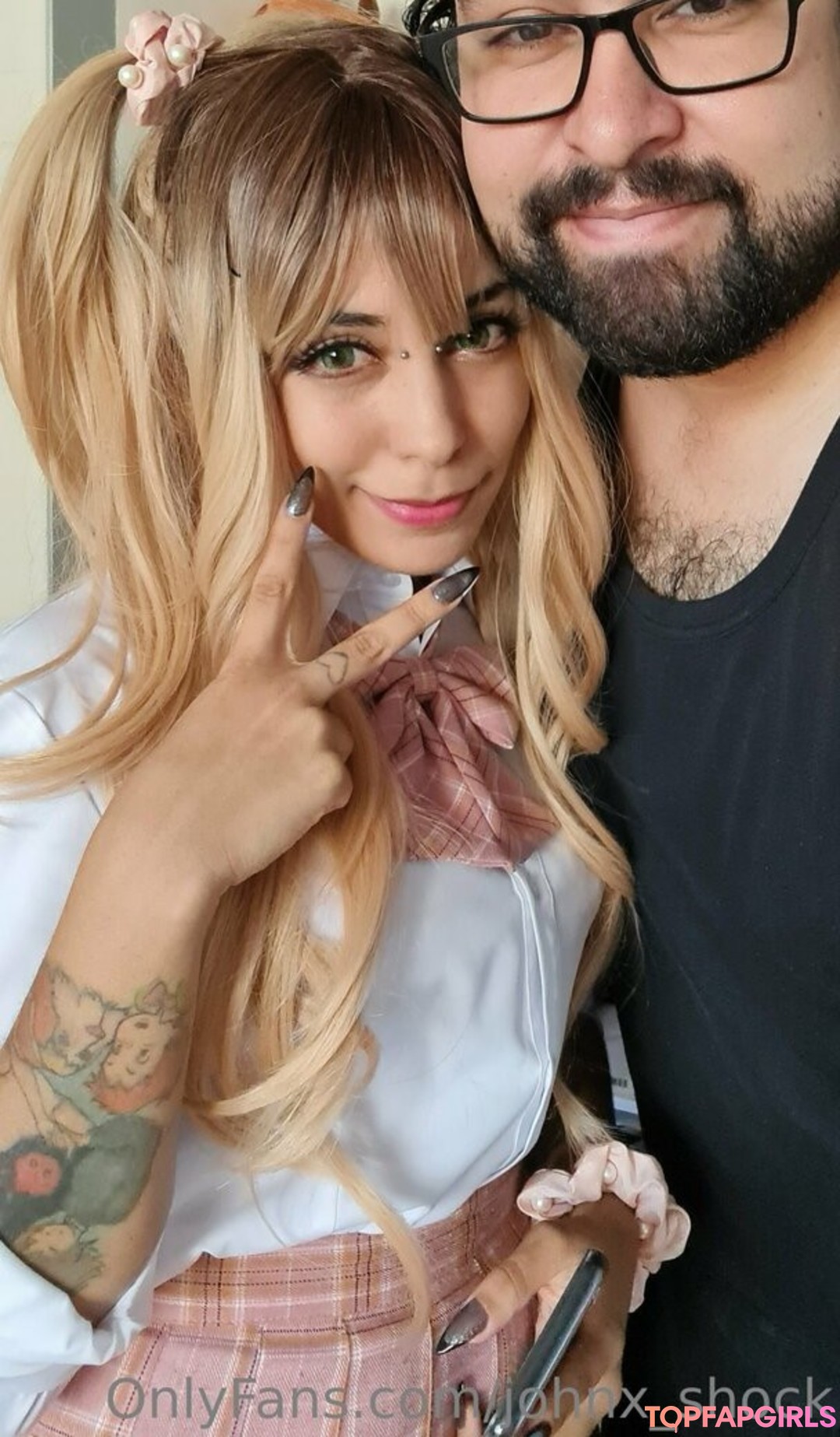johnx shock star pornographic photos