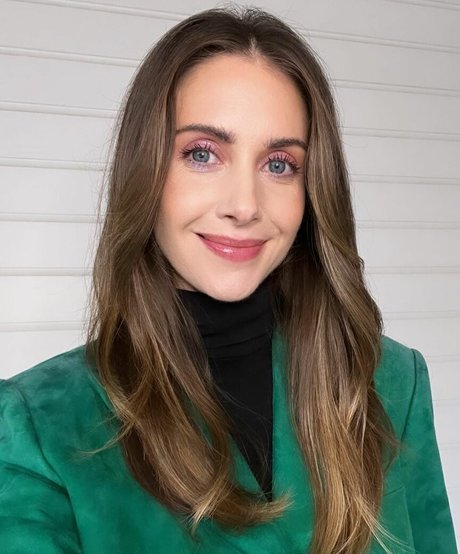 Alison Brie perfect actress image