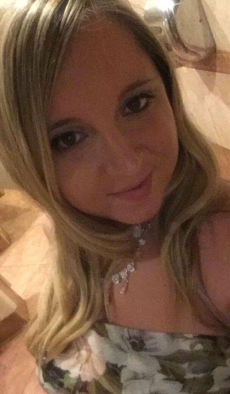 Candykissxo pretty model img