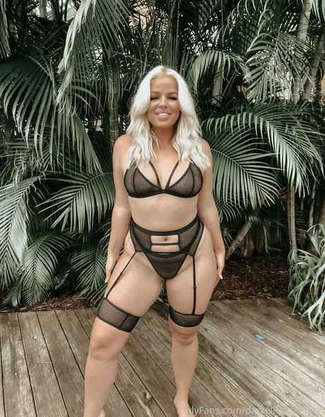 Danielle Nickerson naked actress pictures