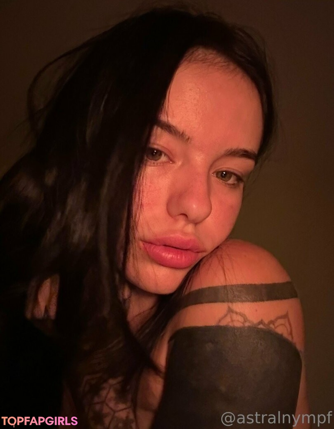 astralnympf model erotic photo