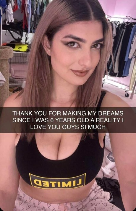 Rachel Levin naked star gallery