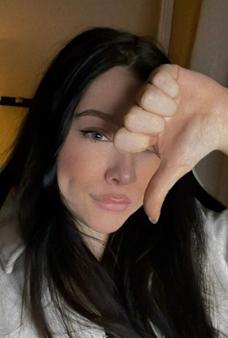 vmescudi model nice photo