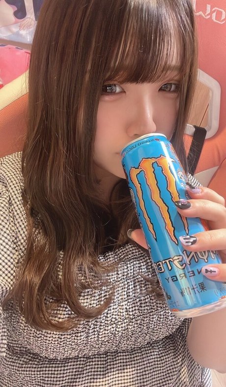 Yui Hiiragi nice model gallery