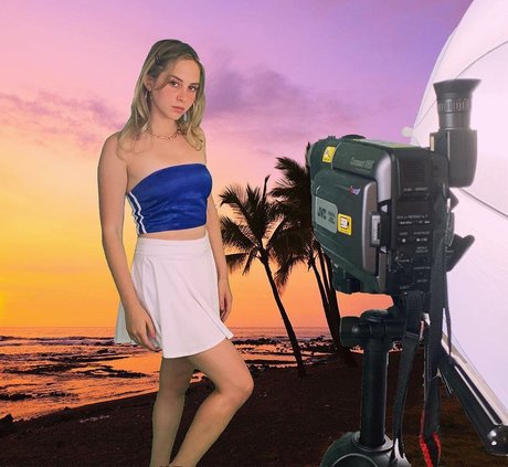 Mica Tenenbaum sexy star image