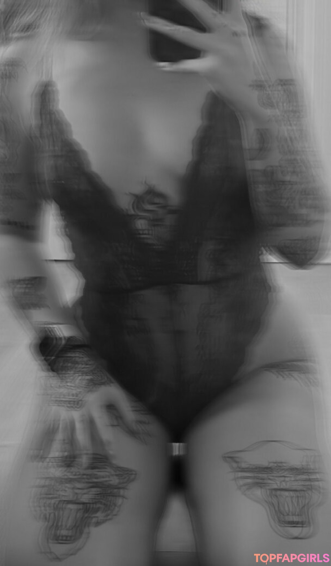 Izzy Siim sex model archive