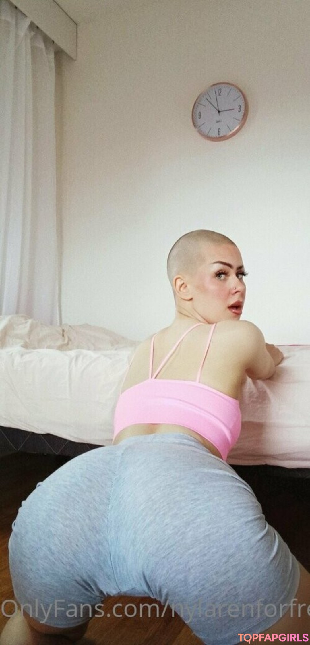 famous nude onlyfans adult image