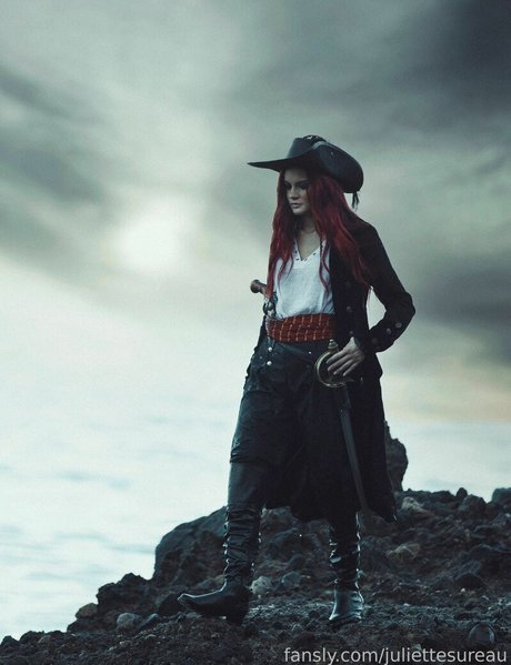 Juliettesureau erotic actress image