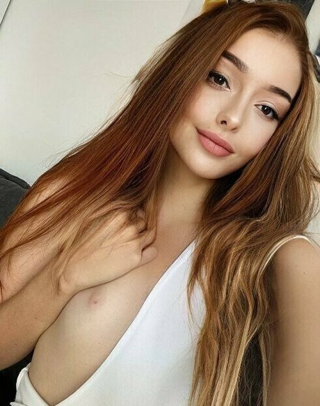 lolalala23 naked model photo