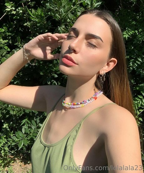 lolalala23 model pornographic pictures