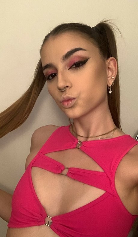 lolalala23 model sexy photo