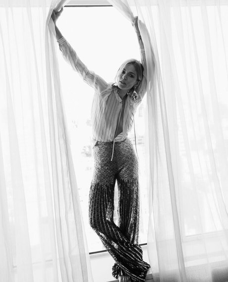 Sienna Miller porn actress pics