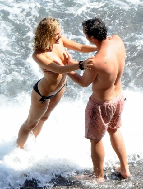 Sienna Miller nude star picture