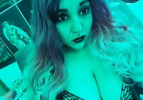 petiteeprincess star nudes photos