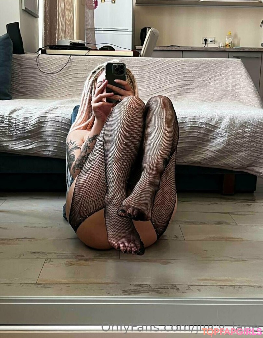 chubby small tits onlyfans sexy pic