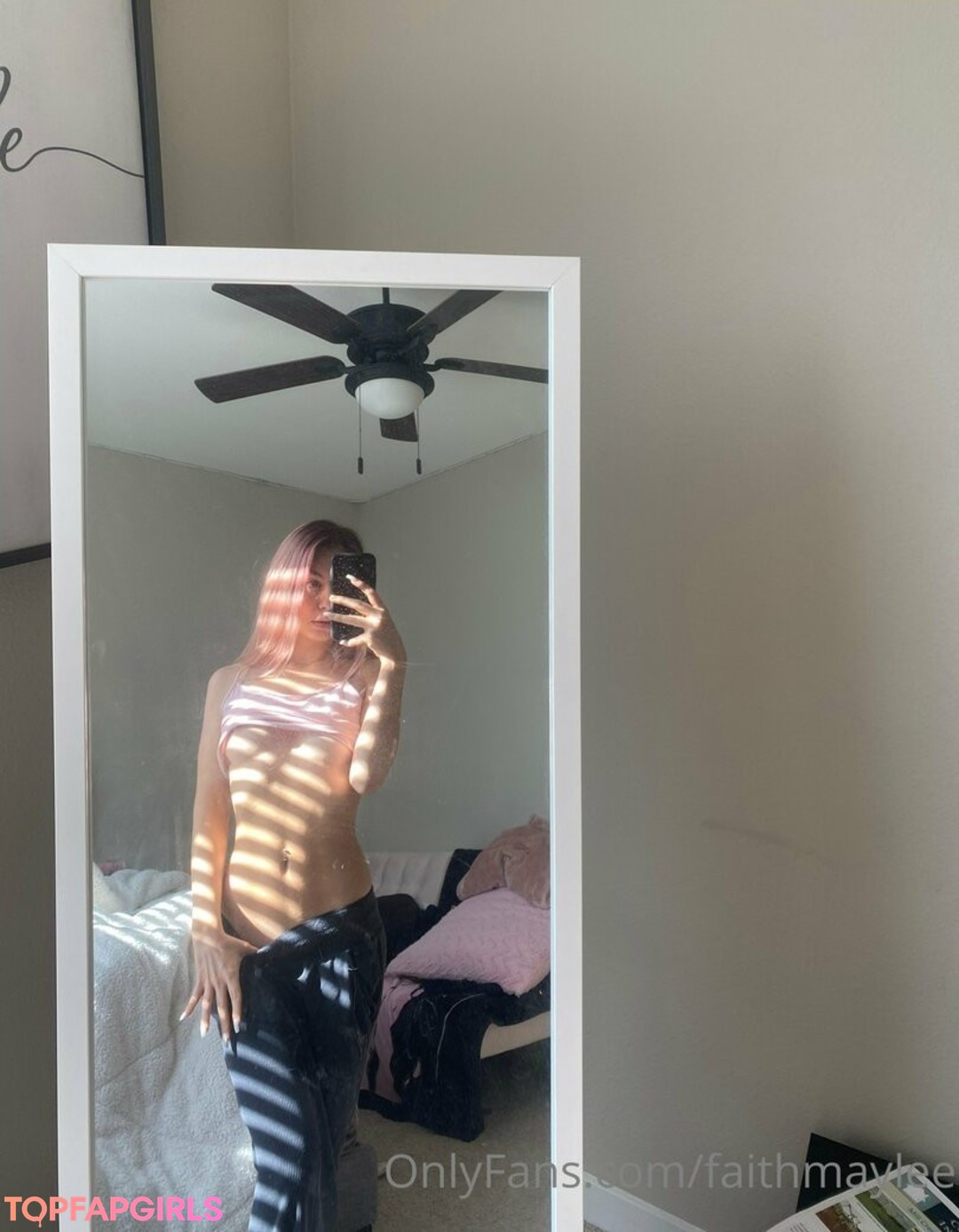 blonde bikini onlyfans top picture