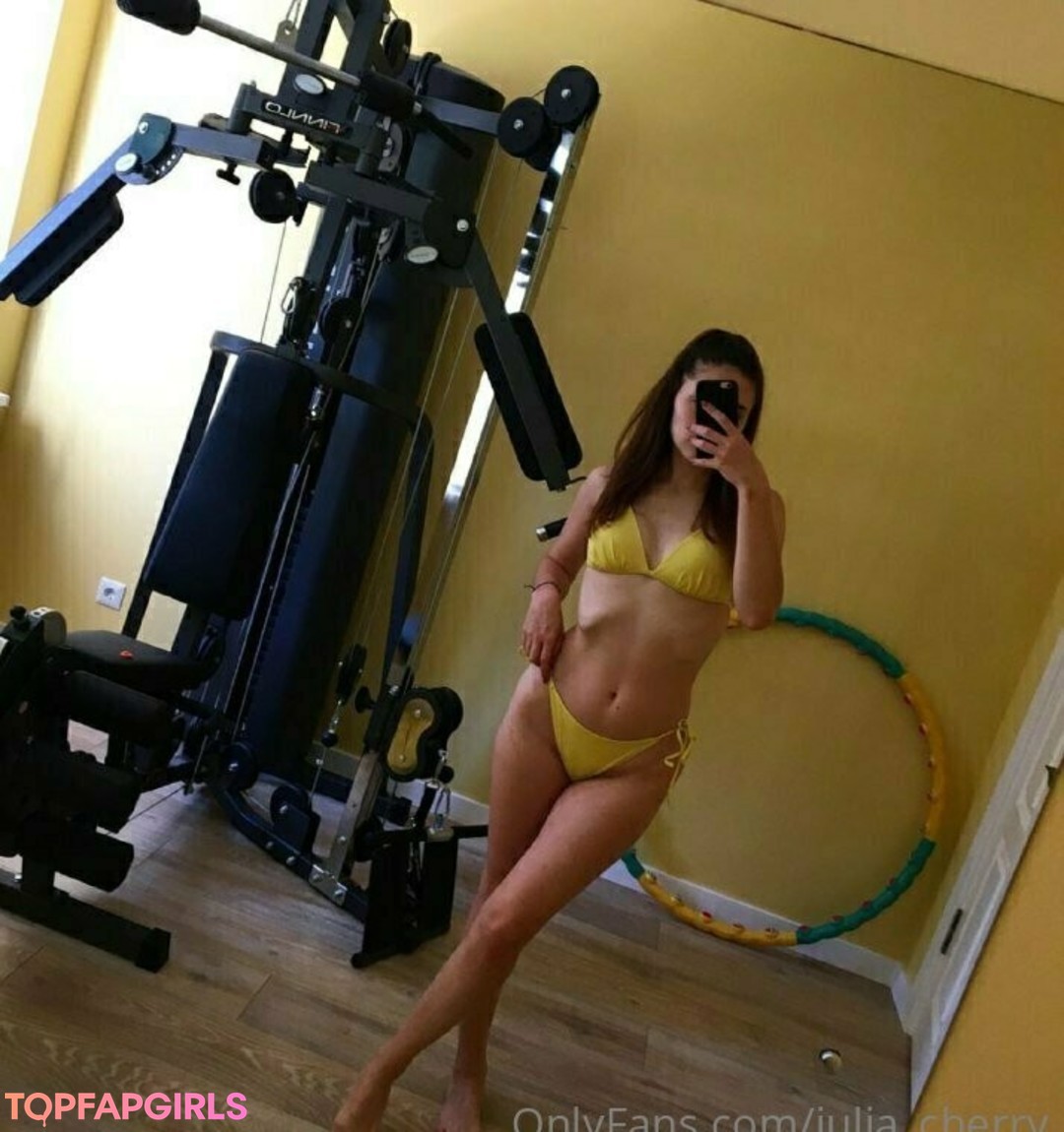 amateur blonde onlyfans adult image
