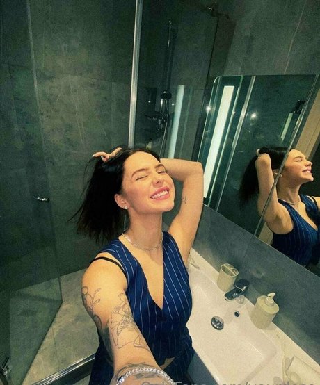 candyflipgirl exclusive actress pictures