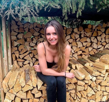 melaniehfl model hot galleries