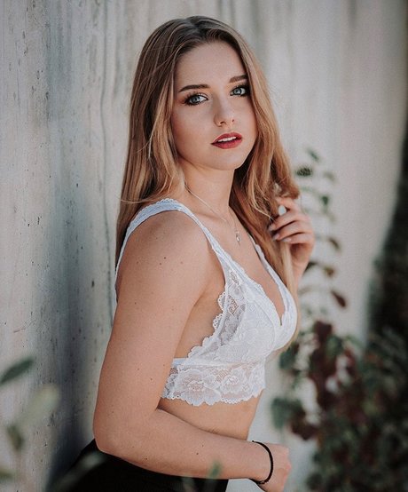 melaniehfl model beautiful images