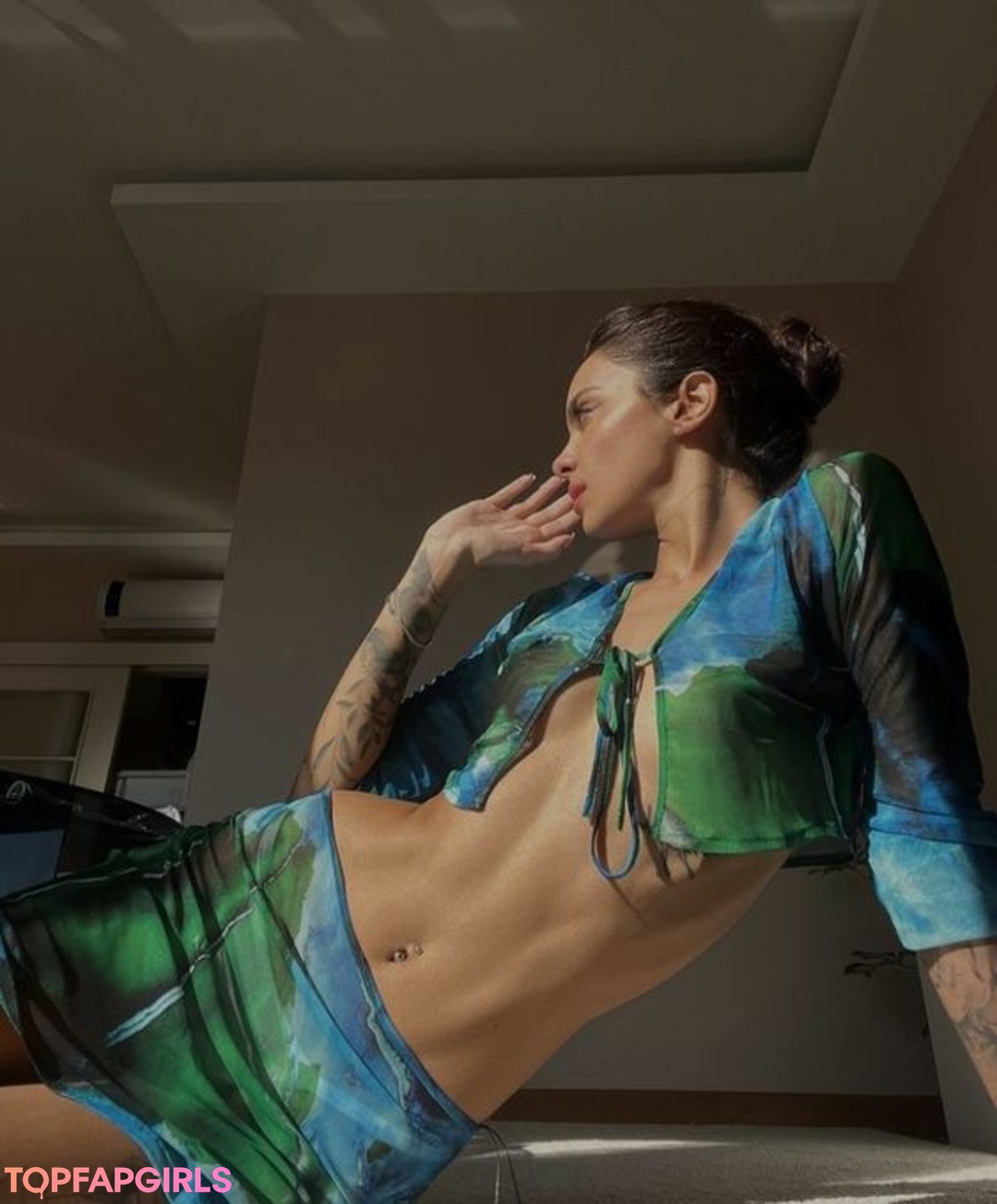 Pelinay Igit star hot image