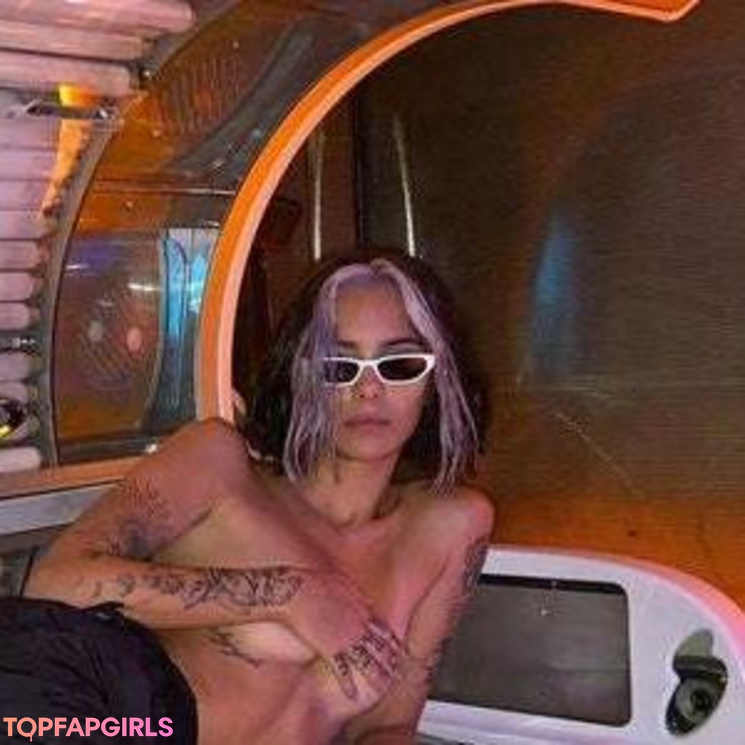 Pelinay Igit nudes star img