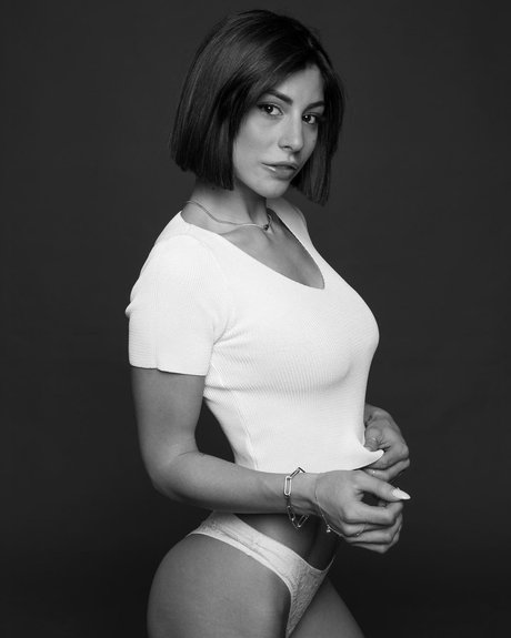 skinny brunette onlyfans hot sex img