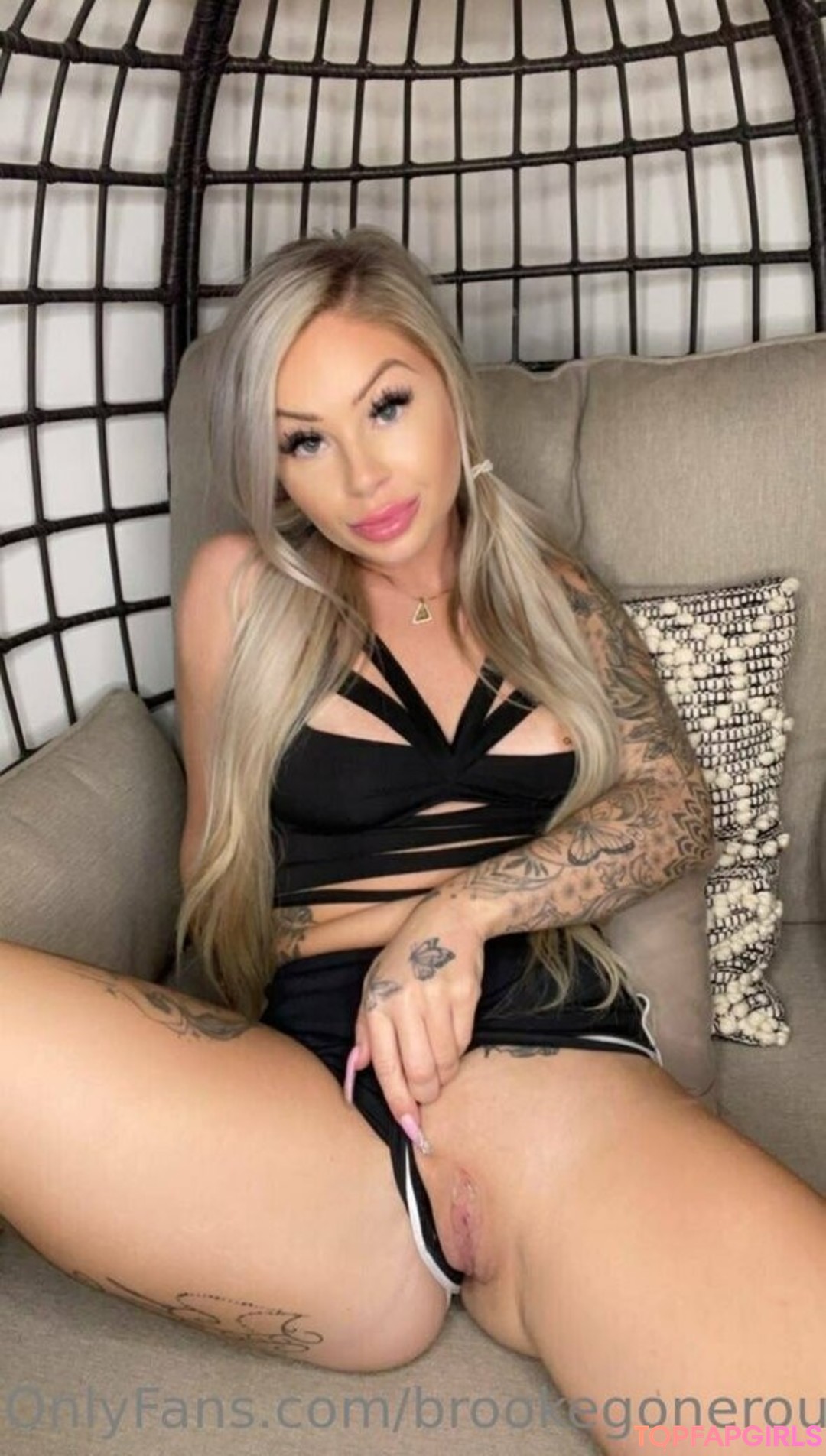 brookegonerouge exclusive pornstar photos
