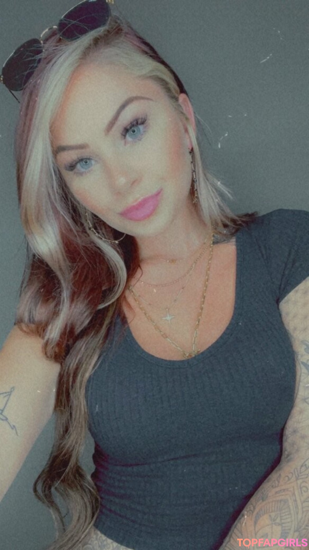 brookegonerouge star nude picture