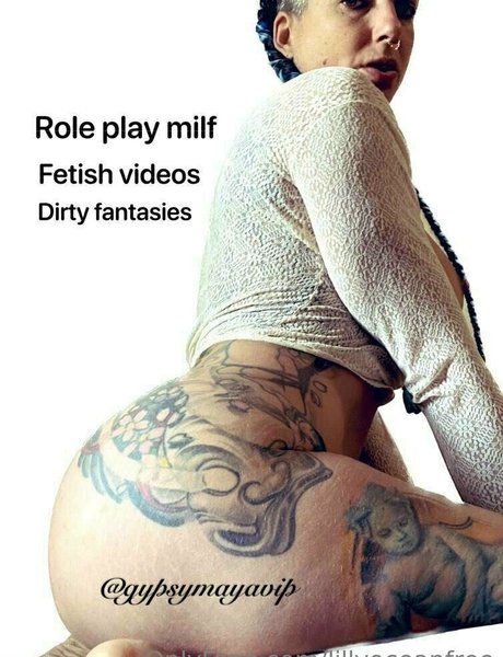 tiny onlyfans sexy nude picture