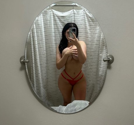 Belindanohemy star beautiful photo