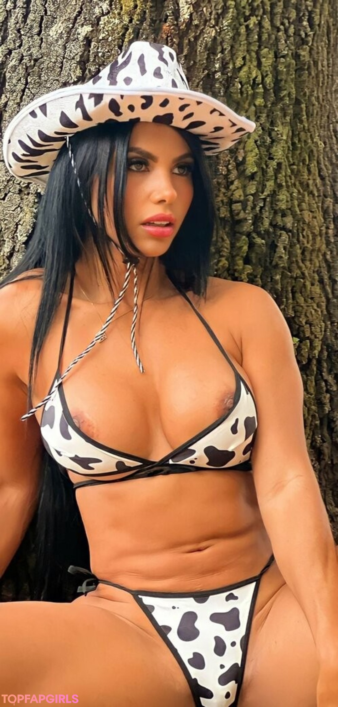 Yesli Gomez sex model photos