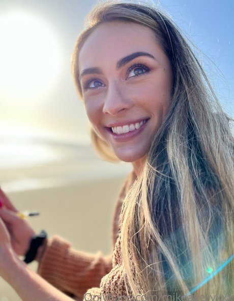 mikeaveryxxx pornstar hot photo