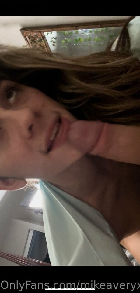 mikeaveryxxx best model pictures