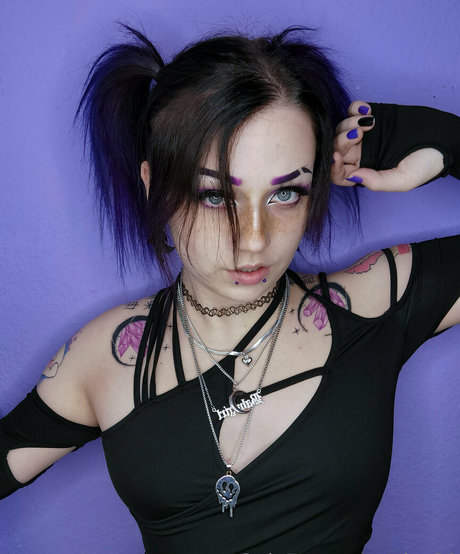 pixs30 model high quality pic