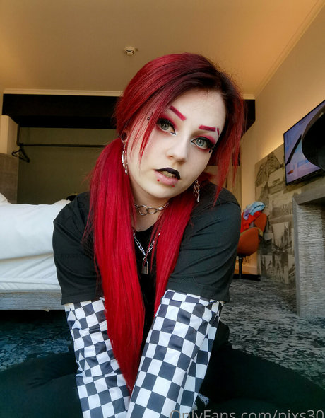 pixs30 model nudes pic