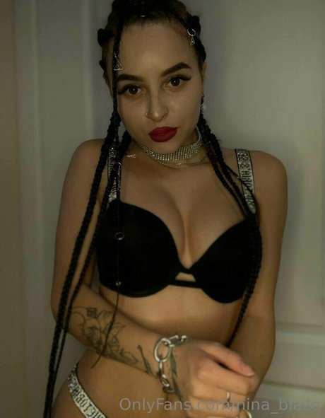 teenybabydolll model hot photos