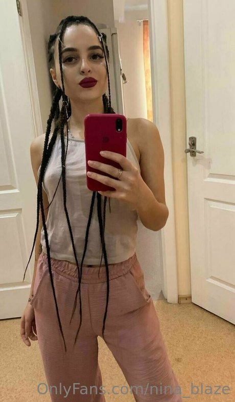 teenybabydolll nude pornstar gallery