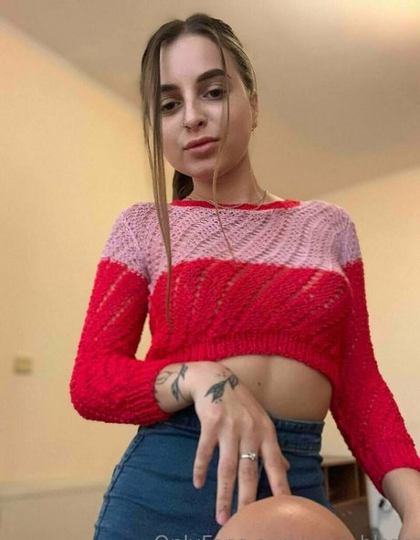 lesbians onlyfans porno image