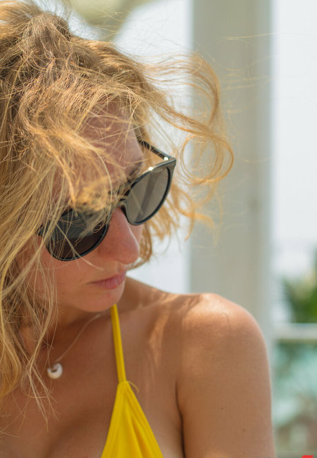 mrs kissvhs pretty pornstar images