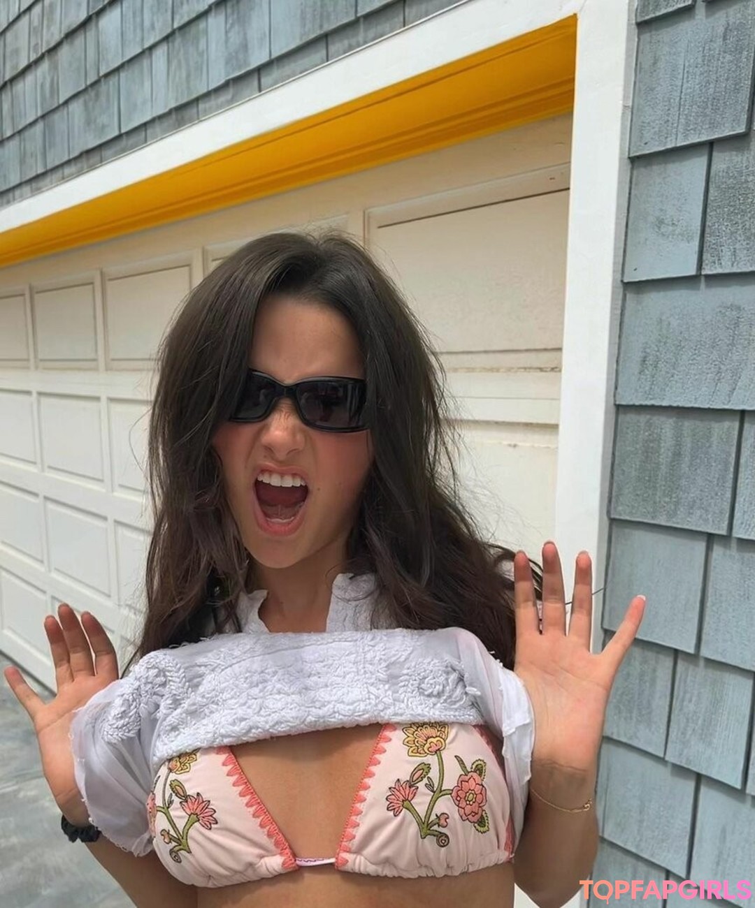 Jules LeBlanc star images