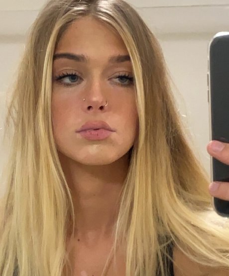 Rylee Pattersun hot pornstar gallery