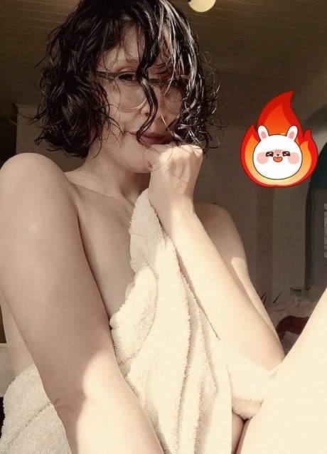 Space Bunny hot pornstar archive