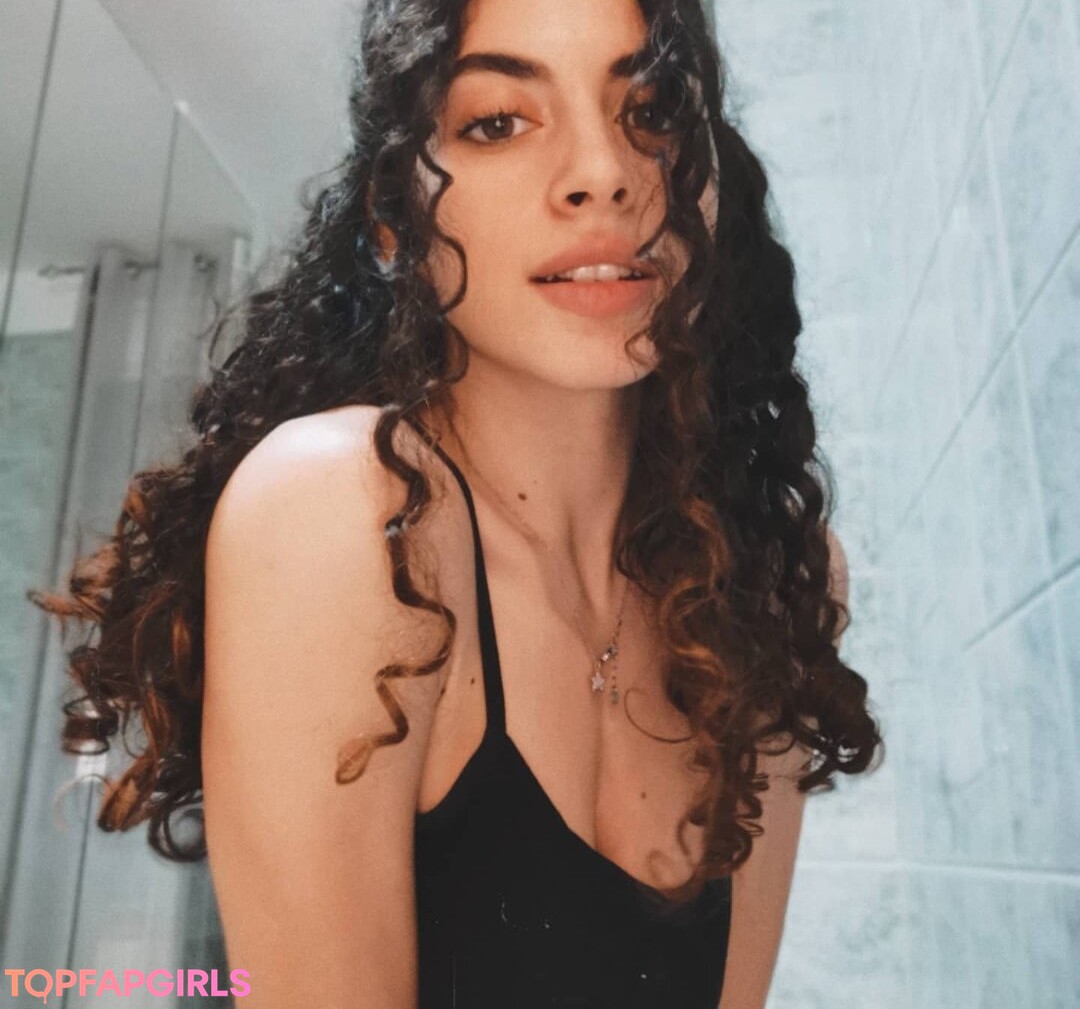 Martina Miticocchio sexy star photos