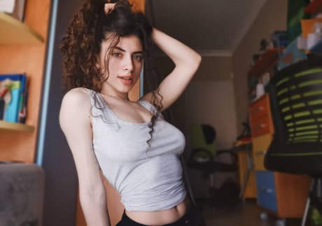 Martina Miticocchio star archive