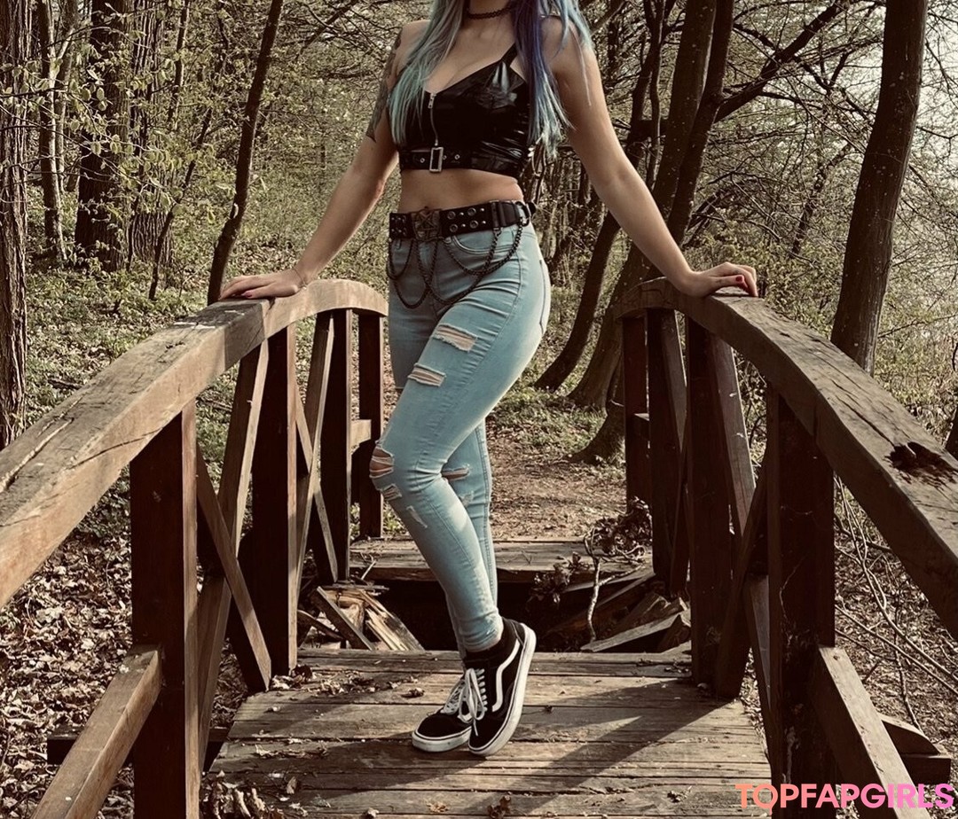 hollyhellfree porn actress pic
