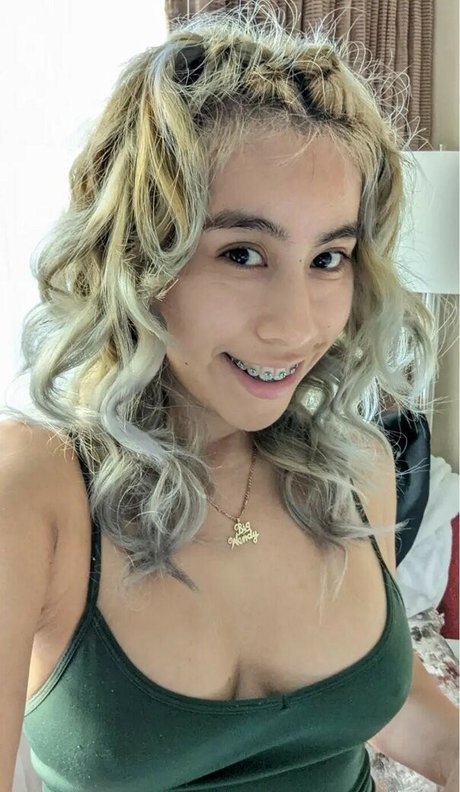 Wendy Diaz pornstar adult img