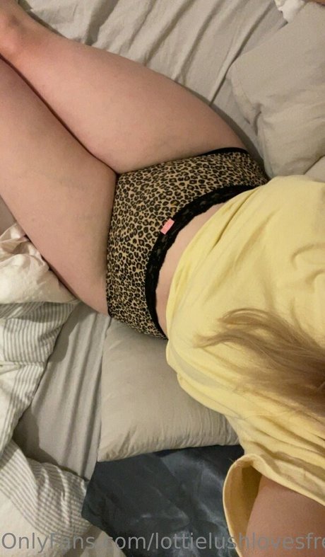 female masturbation onlyfans free sex image